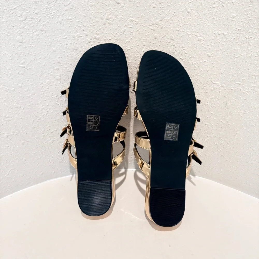 Rebecca Minkoff Gold Buckle Vegan Leather Women’s Sandals Size 7.5 NIB